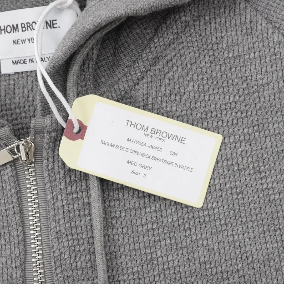 Thom Browne / Classic 420 ， ，32 3 ， ， ， ， ， Breathable ， ， ， TB ， ， ， ！ ， 。 Size: 1-4